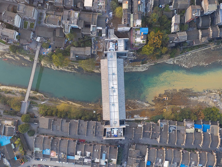 湖南吉首美術館3.jpg
